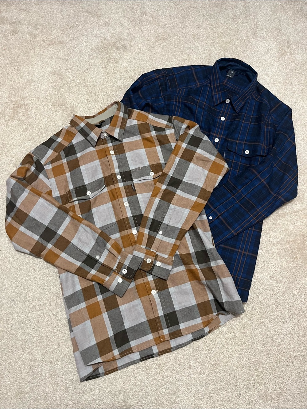 Montbell 100% Wool Plaid Flannel Shirt Lot of 2 Men’s Large Outdoor Hiking Japan